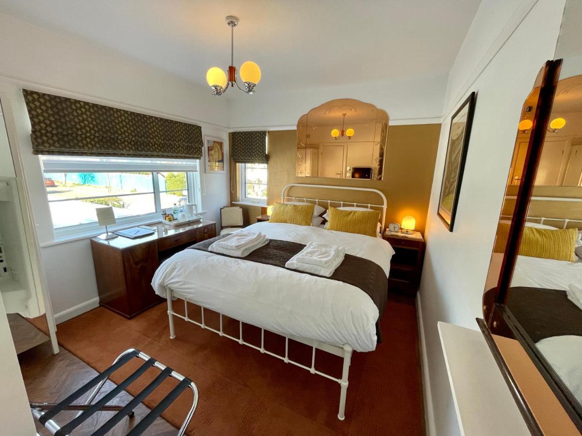 Milvil Bed & Breakfast Gosport Exterior photo