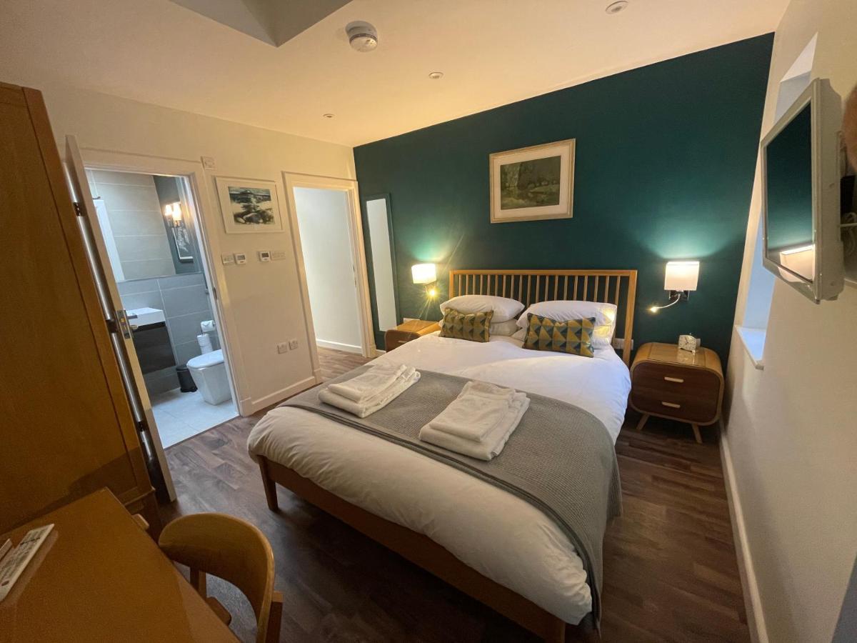 Milvil Bed & Breakfast Gosport Exterior photo